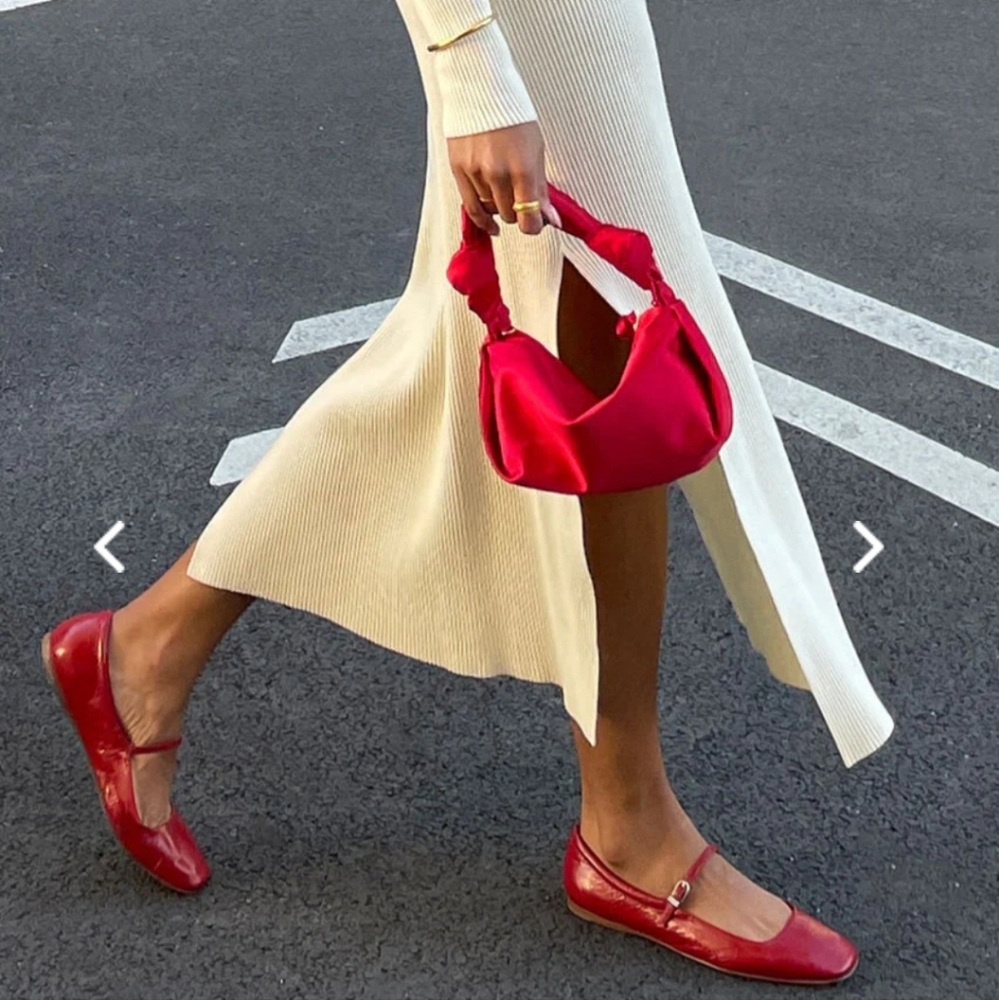Dolce Vita Red Flats
